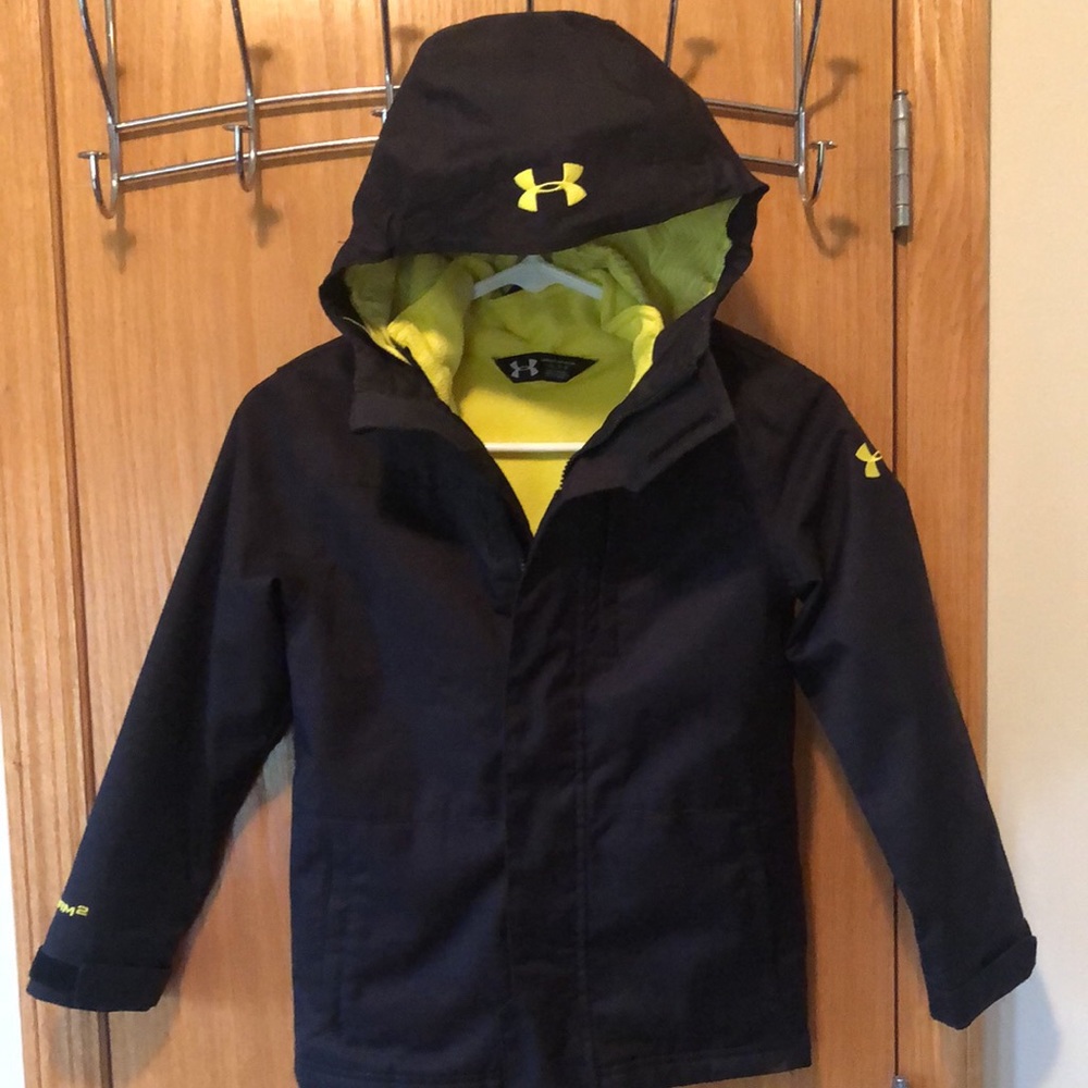 Boys Under Armour winter jacket size XS 7/8